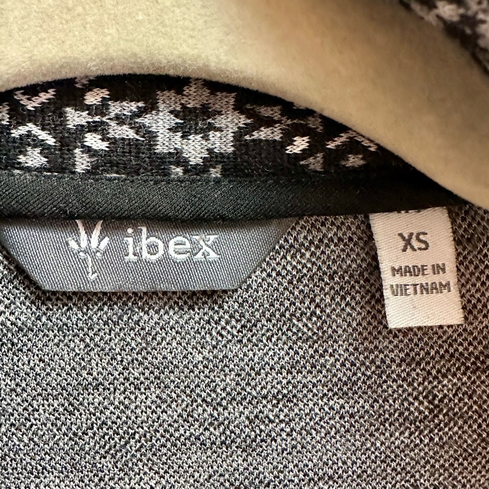 Ibex Juliette Zip Tunic Jacket 100% Merino Wool Black & White Size XS-- travel ! - Picture 11 of 16